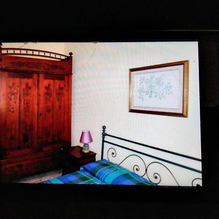 B&B Sara Ossi Ngoại thất bức ảnh