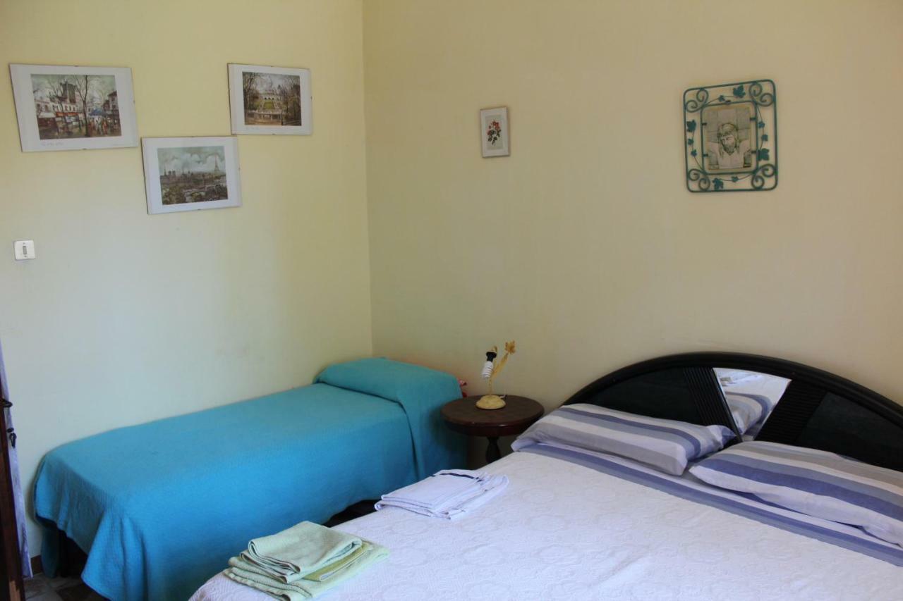 B&B Sara Ossi Ngoại thất bức ảnh