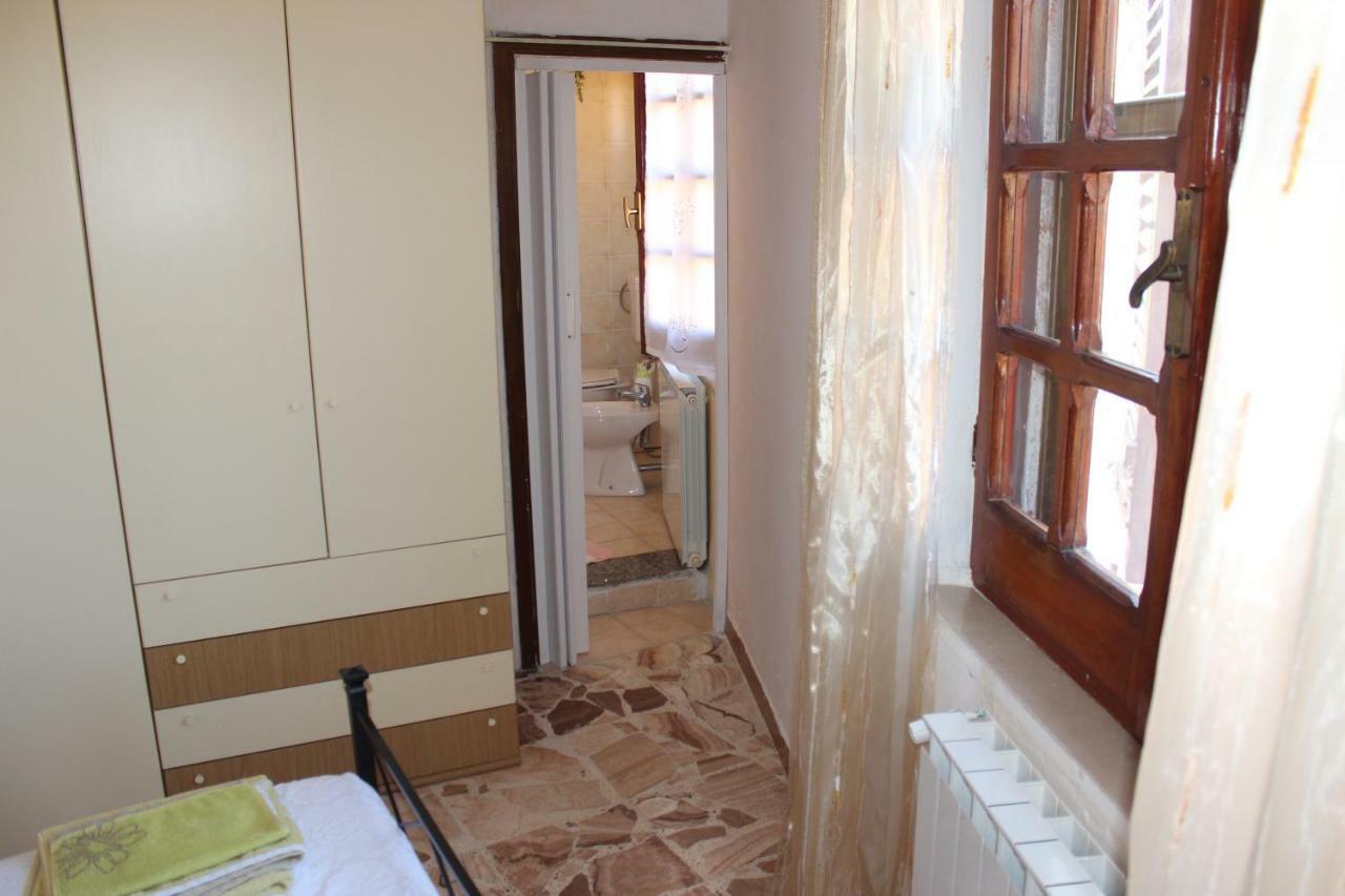 B&B Sara Ossi Ngoại thất bức ảnh