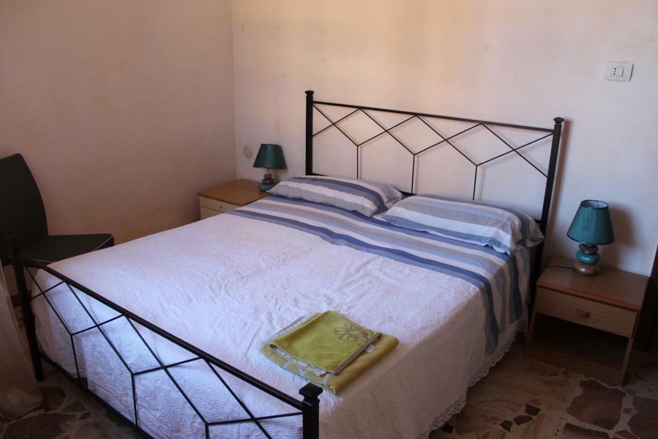 B&B Sara Ossi Ngoại thất bức ảnh